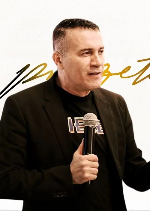 Profeta Cuahutémoc López